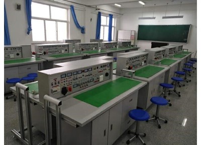 通用电工实验台|通用电工基础实训台:上海硕博教学设备公司